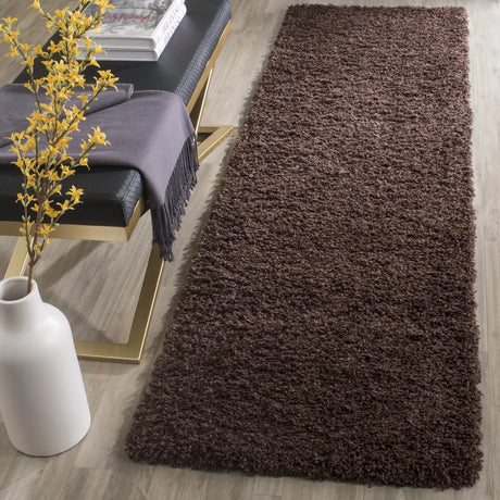 Safavieh Sgl-Laguna Shag 2'-3" x 10'-0" Rug in Brown