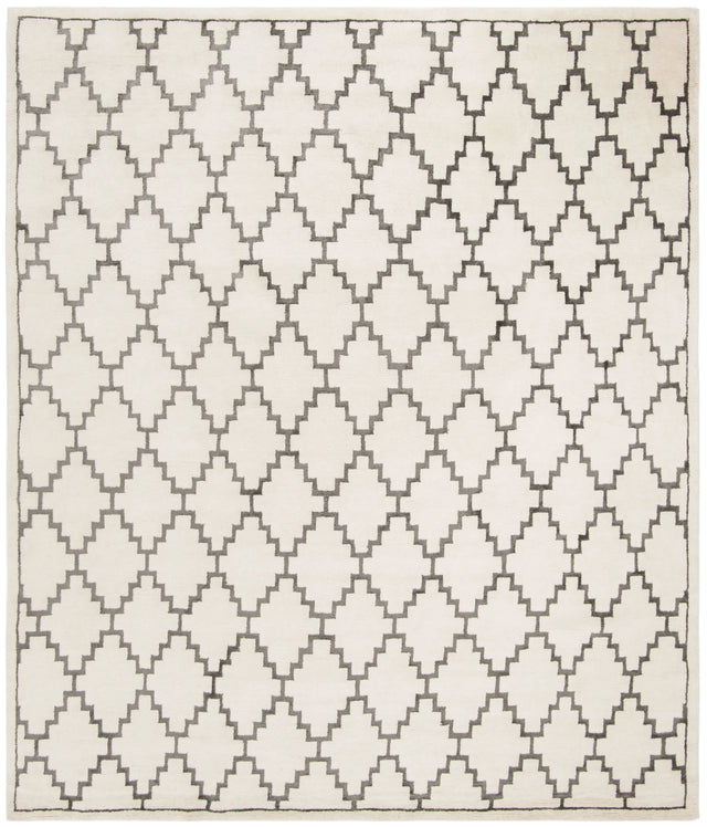 Safavieh Mosaic 8'-0" x 10'-0" Rug in Beige / Charcoal