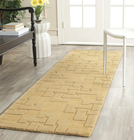 Safavieh Martha Stewart 2'-3" x 8'-0" Rug in Rattan