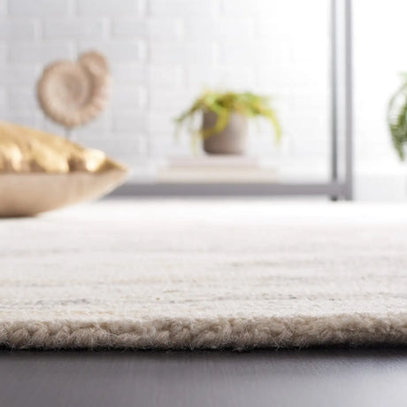 Safavieh Abstract 4'-0" x 6'-0" Rug in Ivory / Grey