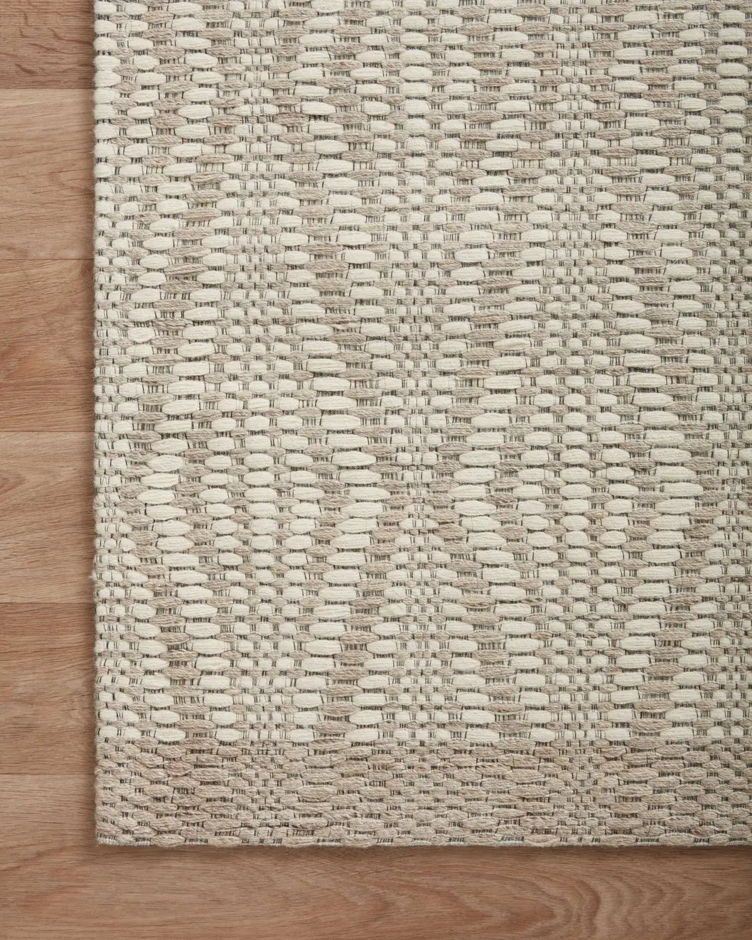 Loloi Kenzie Knz-01 Ivory/Taupe Rugs - corner on wood