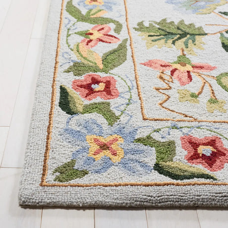 Safavieh Chelsea 3'-9" x 5'-9" Rug in Grey