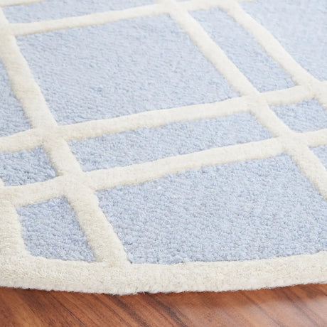 Safavieh Cambridge 6'-0" x 6'-0" Rug in Light Blue / Ivory
