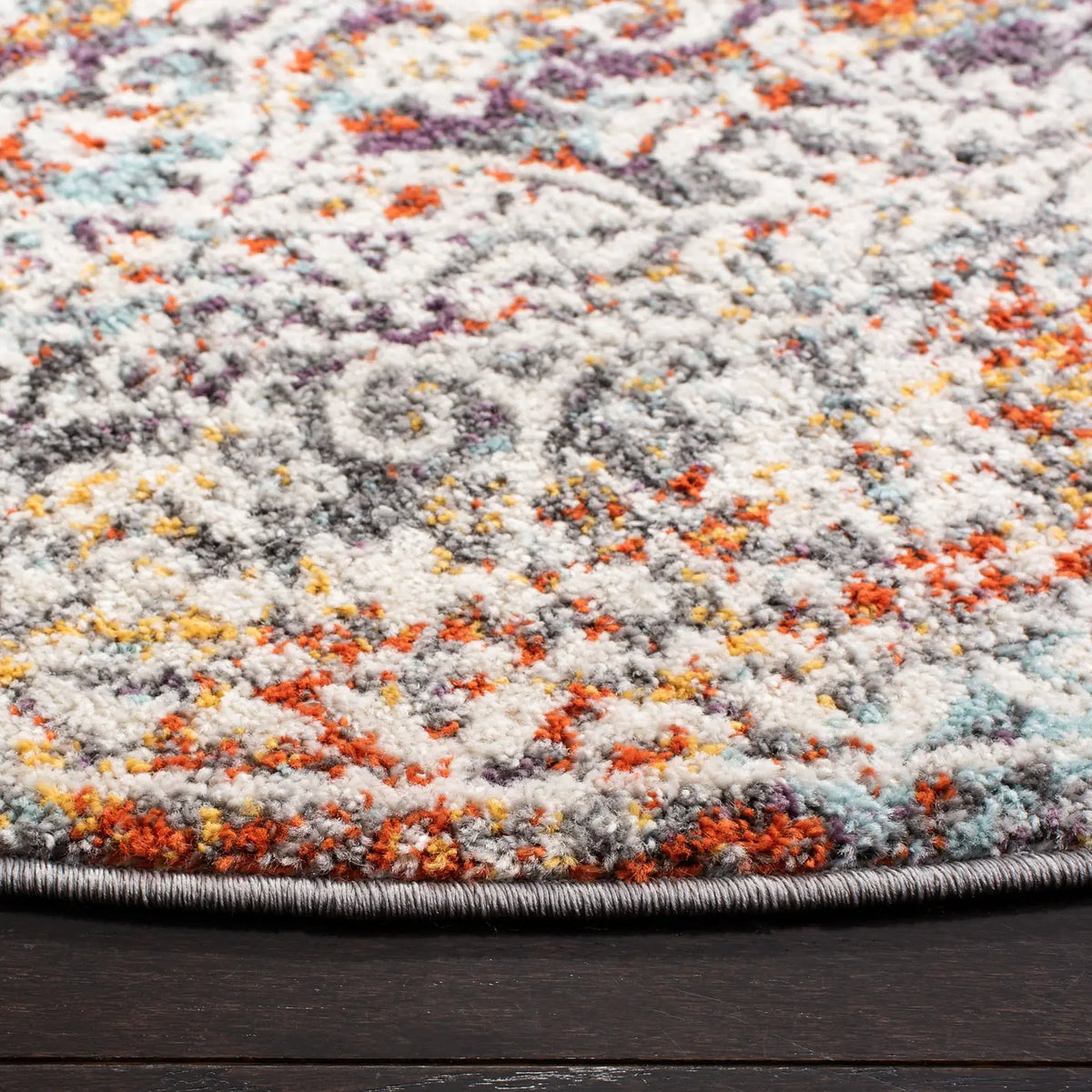 Safavieh Madison 900 6'-7" x 6'-7" Rug in Light Grey / Rust
