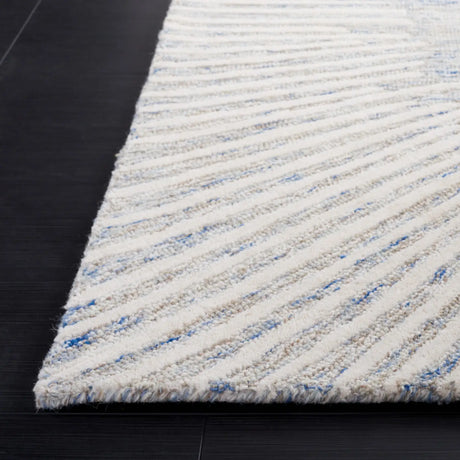 Safavieh Abstract 4'-0" x 6'-0" Rug in Blue / Ivory