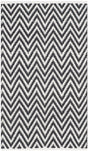 Safavieh Montauk 2'-6" x 4'-0" Rug in Black / Ivory