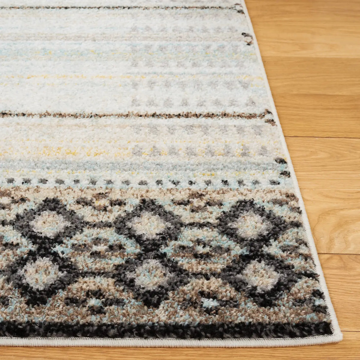 Safavieh Adirondack 5'-1" x 7'-6" Rug in Ivory / Blue Grey