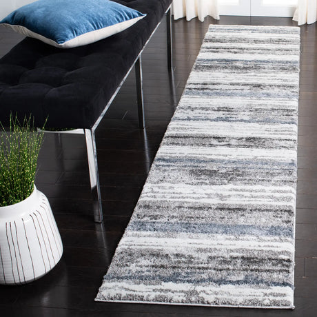 Safavieh Century 300 2'-0" x 9'-0" Rug in Grey / Blue