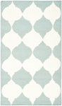 Safavieh Dhurries 2'-6" x 4'-0" Rug in Blue / Ivory