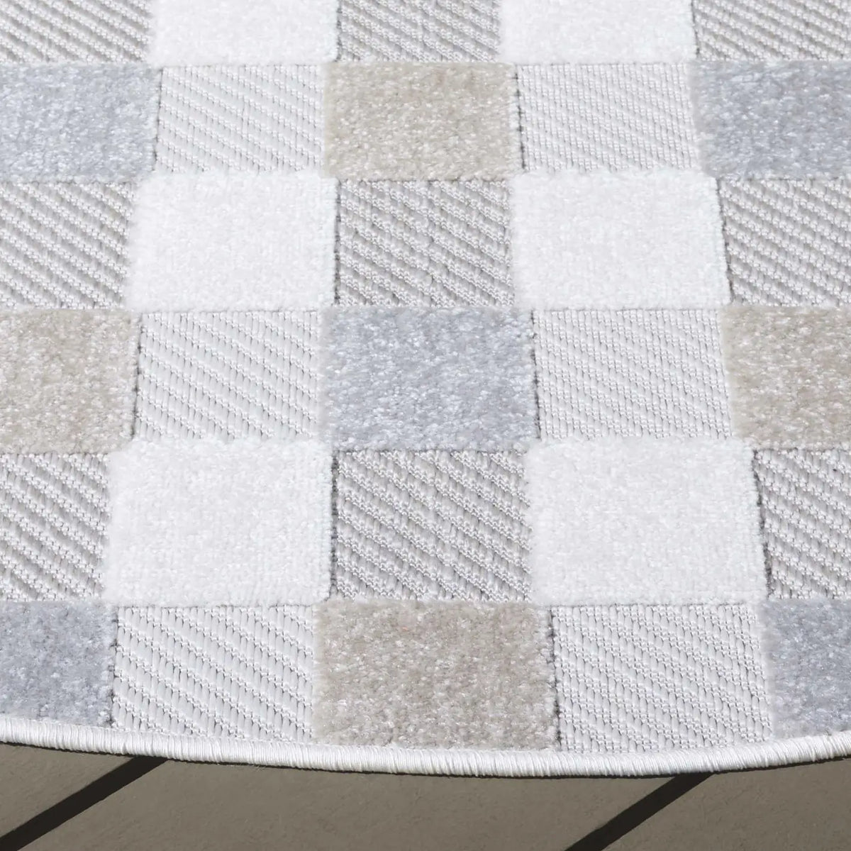 Safavieh Stella 6'-7" x 6'-7" Rug in Ivory / Grey Beige