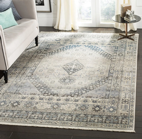 Safavieh Vintage Persian 4'-0" x 6'-0" Rug in Grey / Blue