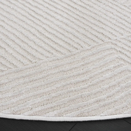 Safavieh Saylor 100 6'-3" x 6'-3" Rug in Ivory