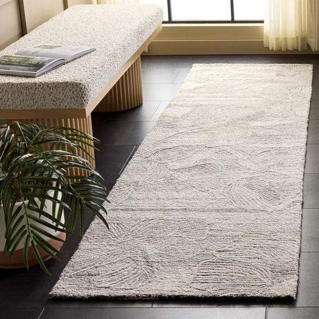 Safavieh Glamour 2'-3" x 8'-0" Rug in Grey / Ivory