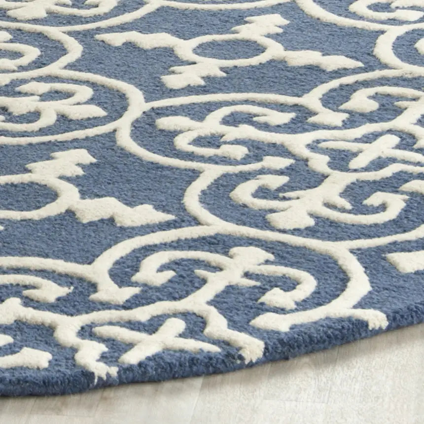 Safavieh Cambridge 6'-0" x 6'-0" Rug in Navy / Ivory