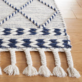 Safavieh Vermont 4'-0" x 6'-0" Rug in Ivory / Navy