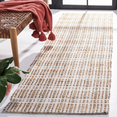 Safavieh Natural Fiber 2'-3" x 8'-0" Rug in Ivory / Natural