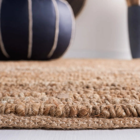 Safavieh Natural Fiber 4'-0" x 6'-0" Rug in Natural