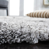 Safavieh Horizon Shag 800 4'-0" x 6'-0" Rug in Grey / Ivory