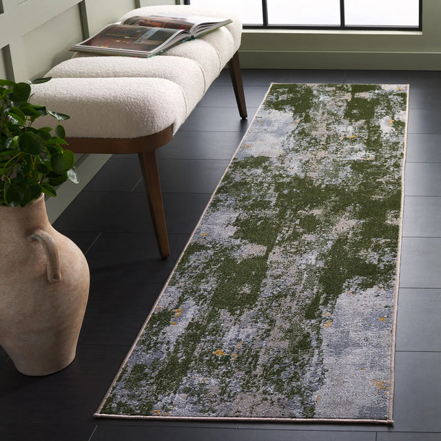Safavieh Bayside 2'-2" x 8'-0" Rug in Green / Grey