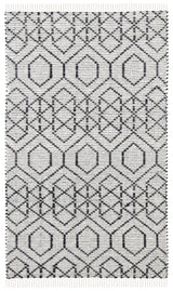 Safavieh Montauk 3'-0" x 5'-0" Rug in Black / Beige