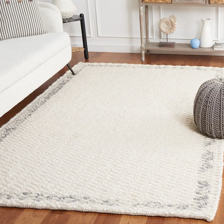 Safavieh Natura 4'-0" x 6'-0" Rug in Ivory / Grey