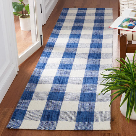Safavieh Marbella 2'-3" x 9'-0" Rug in Navy / Ivory