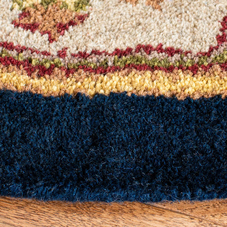 Safavieh Heritage 6'-0" x 6'-0" Rug in Multi / Red