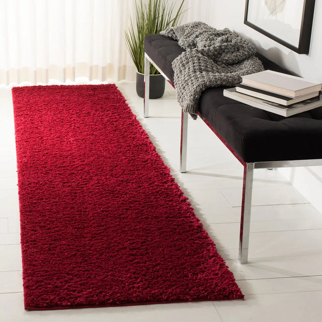 Safavieh August Shag 900 2'-3" x 10'-0" Rug in Red