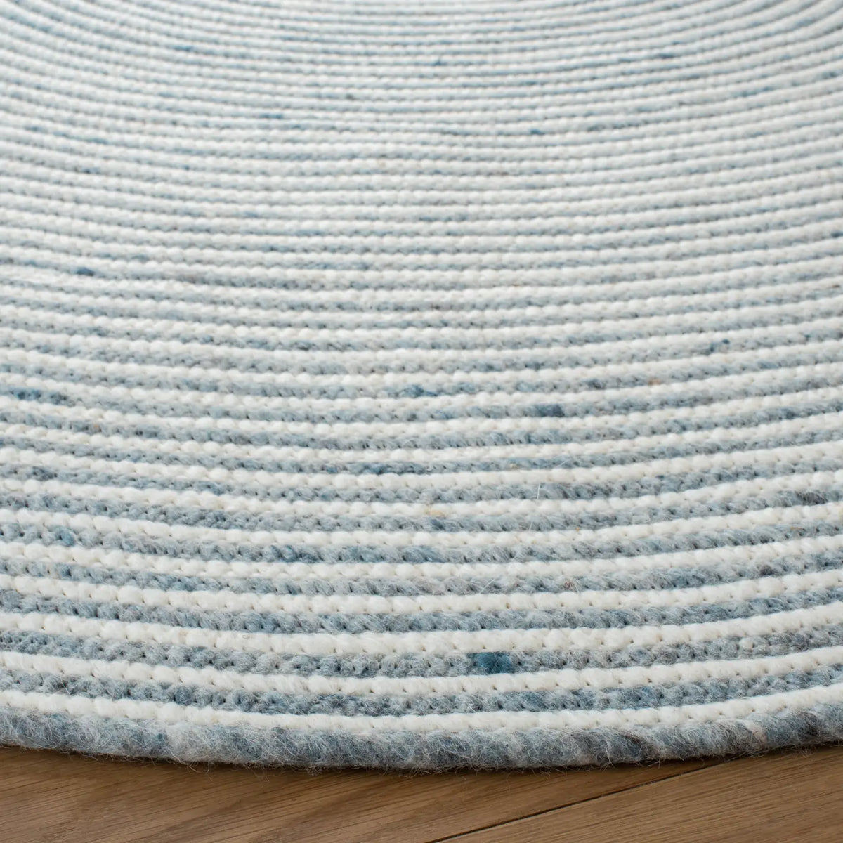 Safavieh Braided 5'-0" x 5'-0" Rug in Grey / Ivory