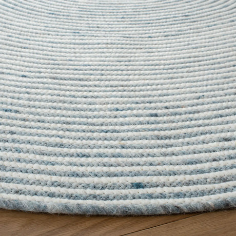Safavieh Braided 5'-0" x 5'-0" Rug in Grey / Ivory