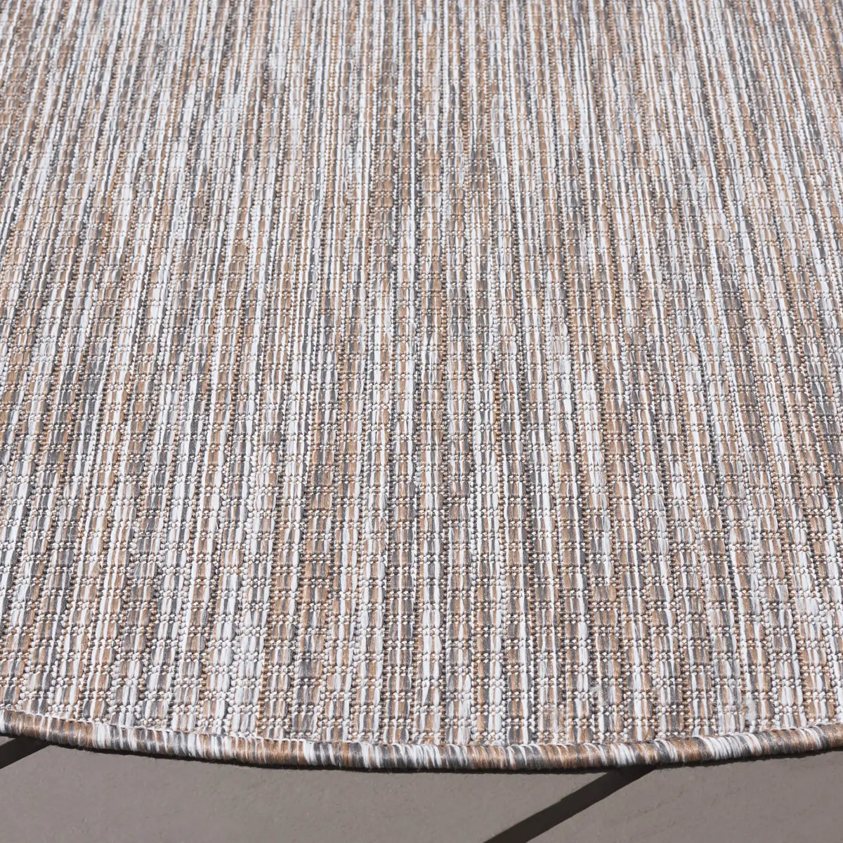 Safavieh Courtyard 6'-7" x 6'-7" Rug in Ivory / Beige Grey