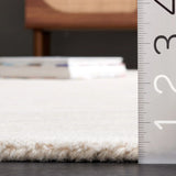 Safavieh Rodeo Drive 4'-0" x 6'-0" Rug in Ivory