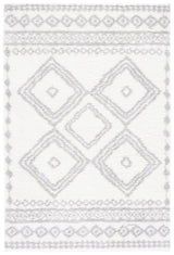 Safavieh Berber Shag 4'-5" x 6'-5" Rug in Ivory / Grey