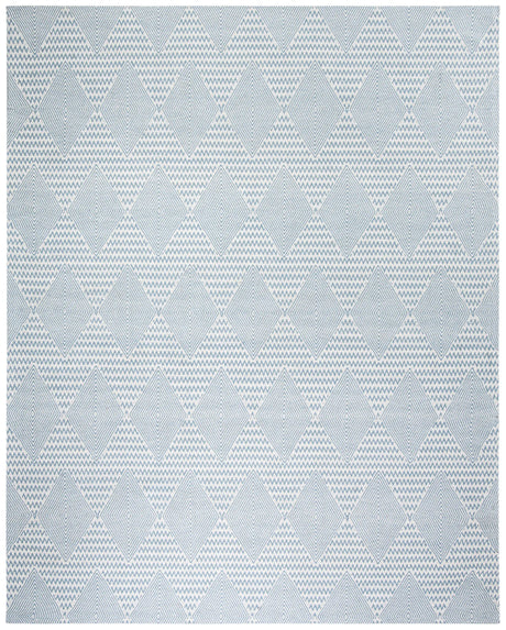 Safavieh Marbella 6'-0" x 9'-0" Rug in Light Blue / Ivory