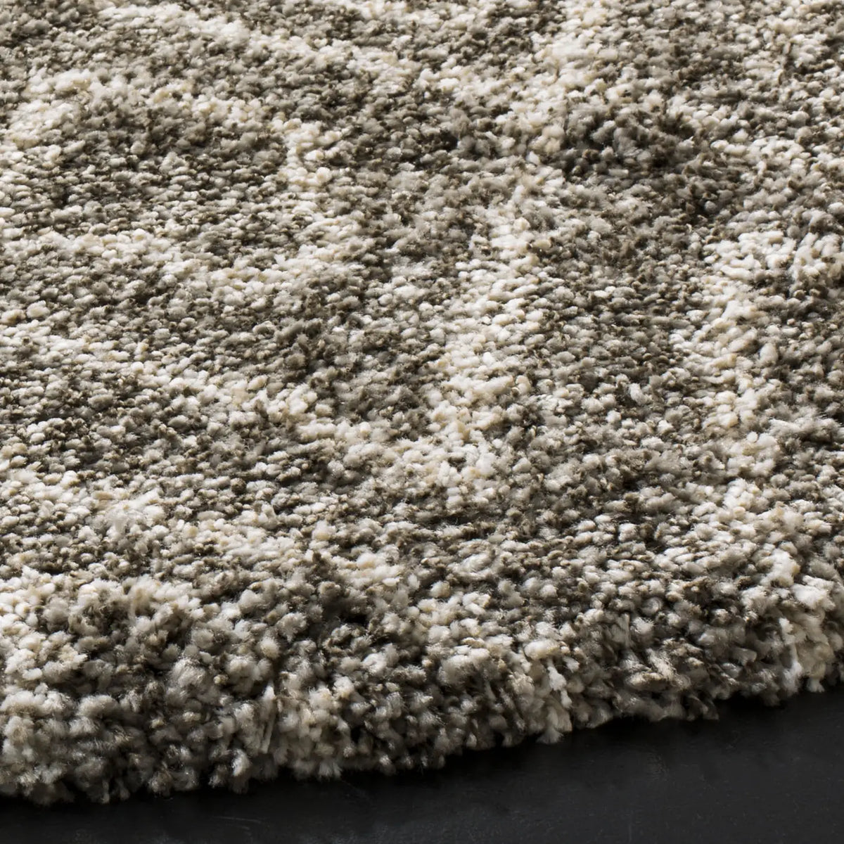 Safavieh Hudson Shag 5'-0" x 5'-0" Rug in Grey / Ivory