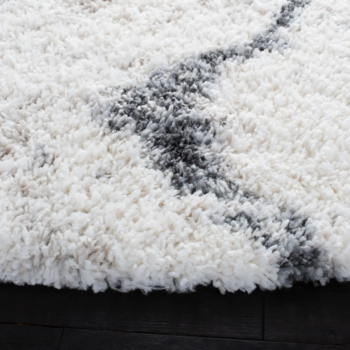 Safavieh Fontana Shag  800 10'-0" x 10'-0" Rug in Ivory / Grey