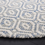 Safavieh Marbella 6'-0" x 6'-0" Rug in Blue / Ivory
