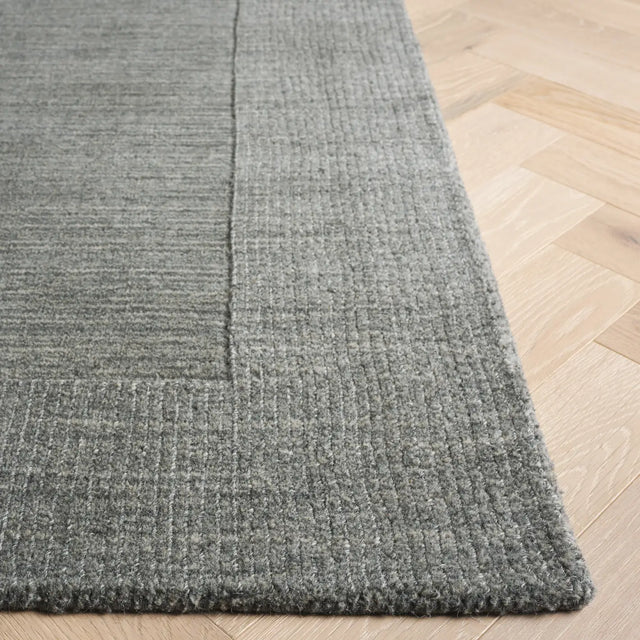Safavieh Metro 2'-3" x 8'-0" Rug in Grey