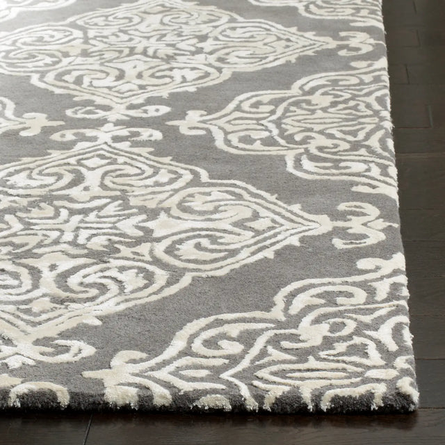 Safavieh Glamour 5'-0" x 8'-0" Rug in Dark Grey / Ivory