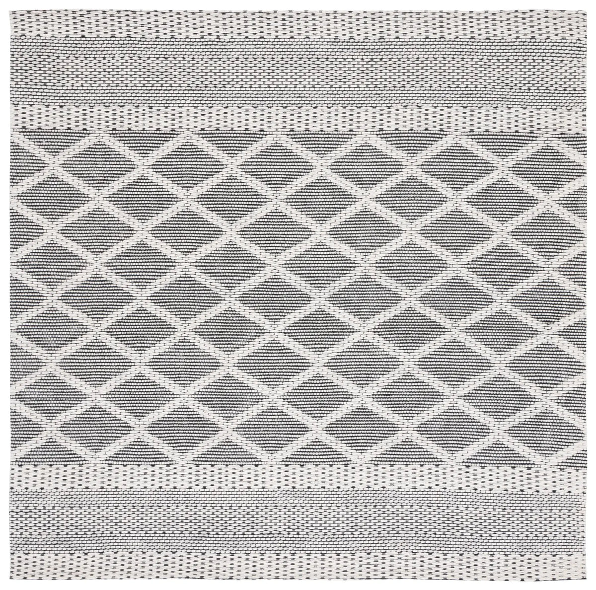 Safavieh Marbella 6'-0" x 6'-0" Rug in Ivory / Black