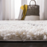 Safavieh Fontana Shag  800 4'-0" x 6'-0" Rug in Cream / Grey