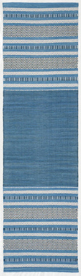 Safavieh Montauk 2'-6" x 10'-0" Rug in Blue / Grey
