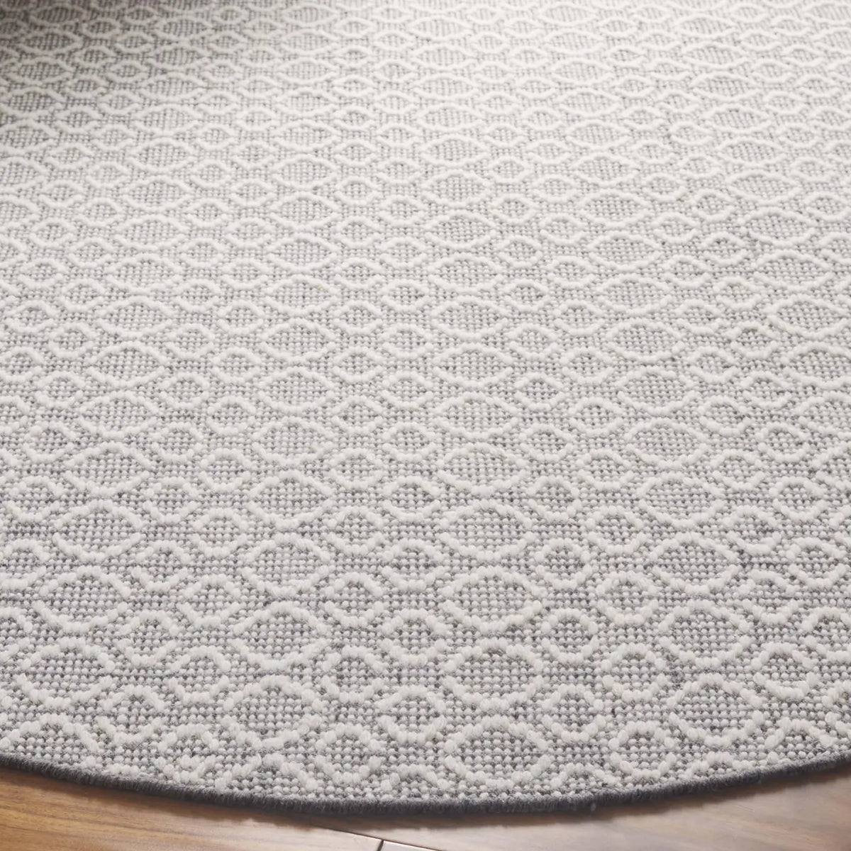 Safavieh Vermont 6'-0" x 6'-0" Rug in Grey / Ivory