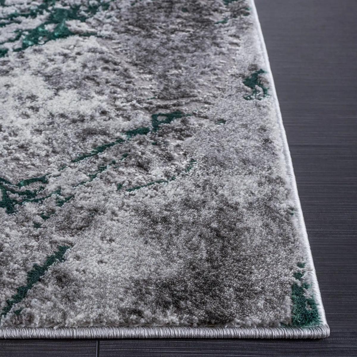 Safavieh Craft 4'-0" x 6'-0" Rug in Grey / Green