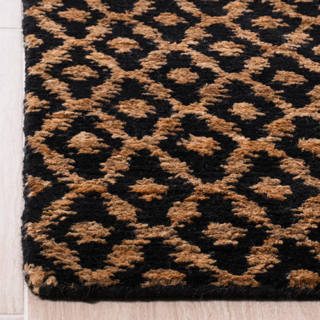 Safavieh Bohemian 4'-0" x 6'-0" Rug in Black / Gold