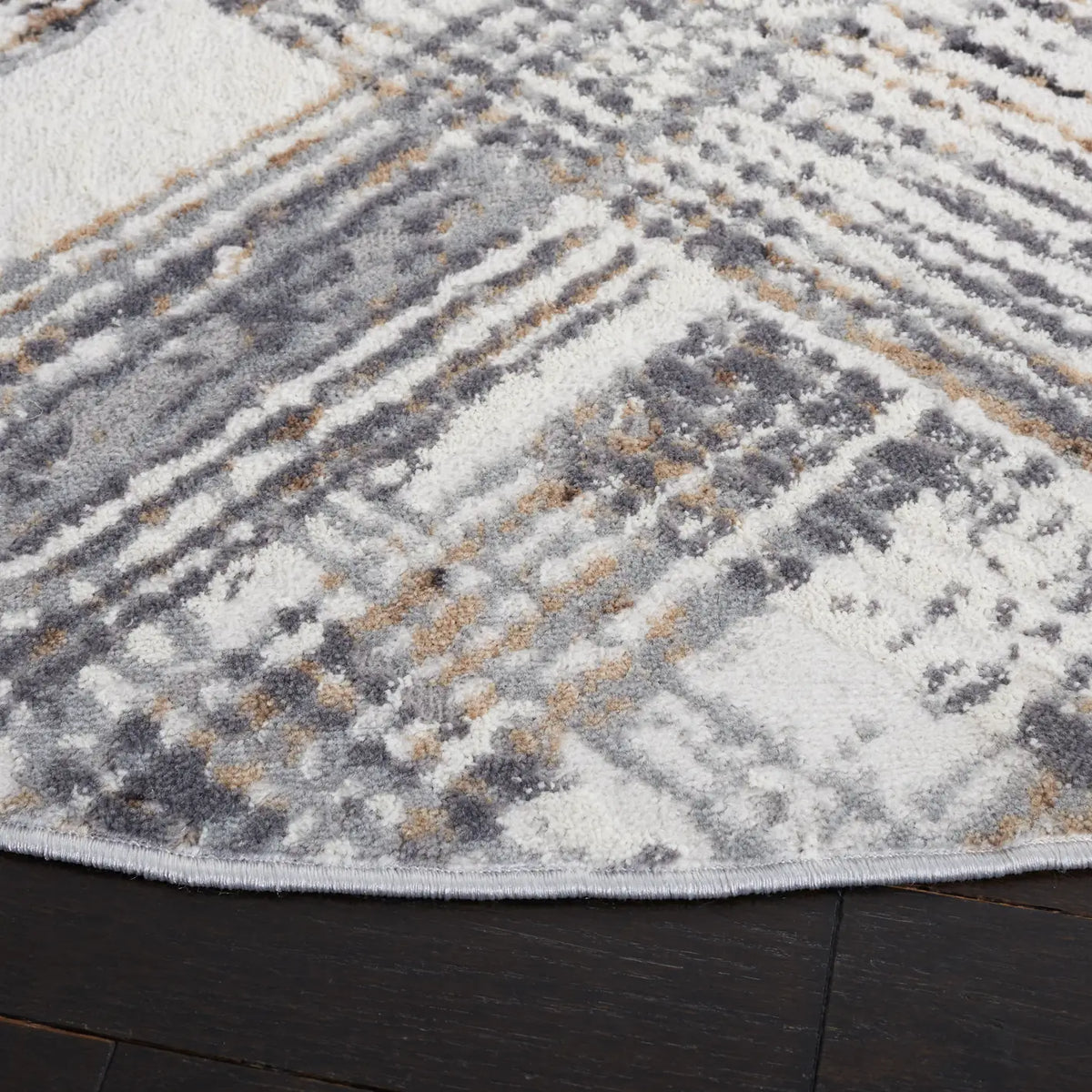 Safavieh Shivan 100 6'-7" x 6'-7" Rug in Ivory / Grey