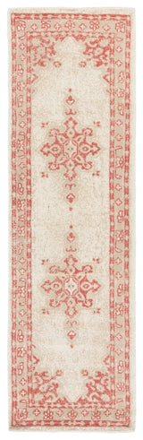 Safavieh Sahara 2'-3" x 12'-0" Rug in Coral