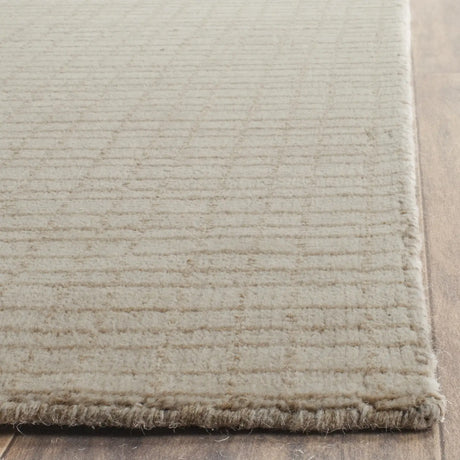 Safavieh Himalaya 8'-0" x 10'-0" Rug in Beige