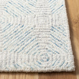 Safavieh Abstract 4'-0" x 6'-0" Rug in Ivory / Light Blue