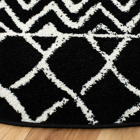 Safavieh Tulum 10'-0" x 10'-0" Rug in Black / Ivory